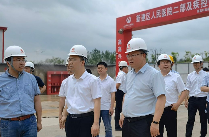 新建區(qū)委常委、常務(wù)副區(qū)長(zhǎng)賈中強(qiáng)到新建區(qū)職業(yè)技術(shù)學(xué)校新校區(qū)建設(shè)項(xiàng)目、新建區(qū)人民醫(yī)院二部及疾控中心項(xiàng)目調(diào)研