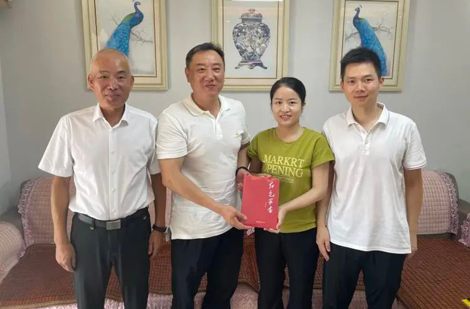 南昌市政建設(shè)集團(tuán)開(kāi)展廉政家訪(fǎng)