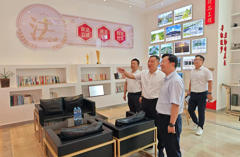 南昌市人大常委會副主任譚紹木到南昌市政建設集團有限公司調(diào)研 南昌市人大常委會副主任譚紹木到南昌市政建設集團有限公司調(diào)研